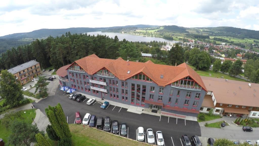 Hotel Bouczech リプノ・ナト・ヴルタヴォウ エクステリア 写真
